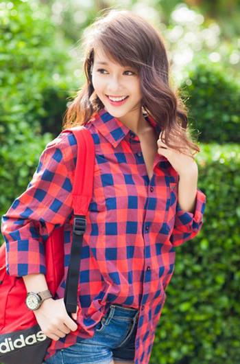 Gái Xinh Like Hiện Tượng Mạng Xã Hội Việt Nam Đang Gây Tranh Cãi Dữ Dội