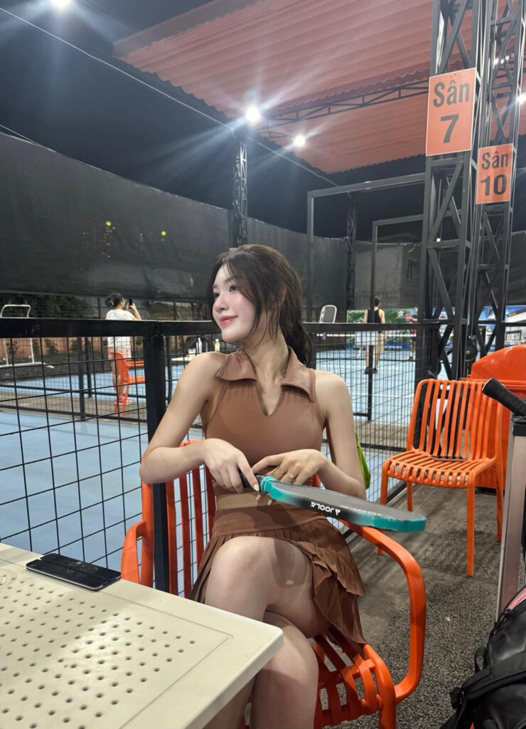 Hinh Anh Co Gai Buon Nét Đẹp Vượt Thời Gian Và Sức Hút Vĩnh Cửu Trong Xã Hội Hiện Đại